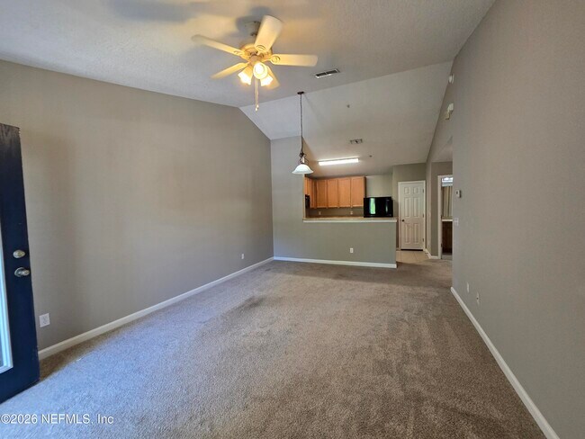Foto del edificio - 575 Oakleaf Plantation Pkwy