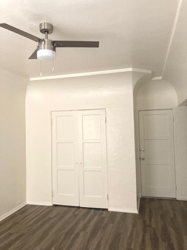 Building Photo - 111 S Manhattan Pl