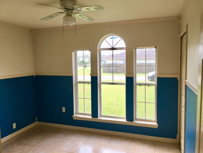 Foto del edificio - Let Me Make You Happy