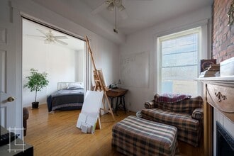 Building Photo - 79 Parsons Ave