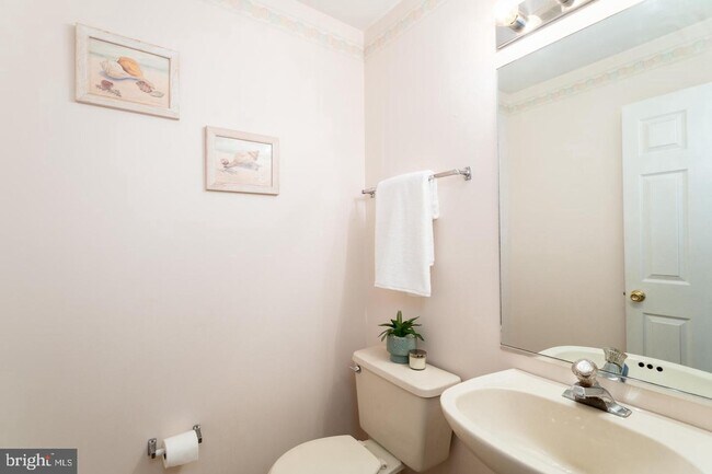 Foto del edificio - 41 Oakview Dr