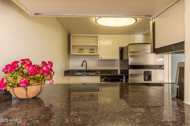 Foto del edificio - 3619 E Monterosa St