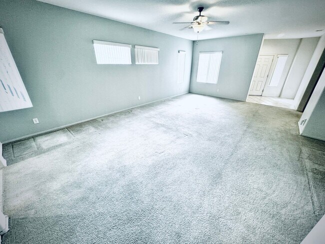 Building Photo - *VERY NICE SINGLE STORY HOME IN "ANTHEM HI...