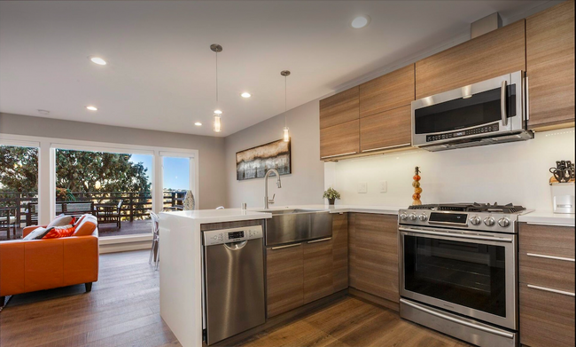 Building Photo - 36 Terra Vista Ave