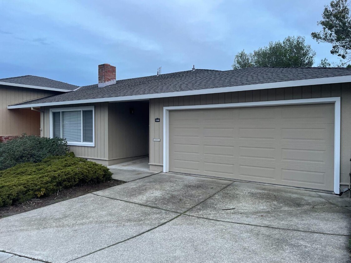 1355 Palos Verdes Dr, San Mateo, CA 94403 House Rental in San Mateo
