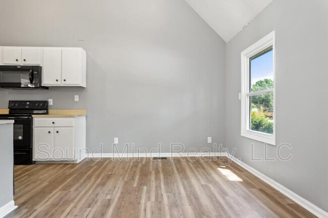 Foto del edificio - 2107 Sandy Creek Dr SE
