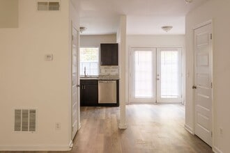 Interior Photo - Golden Gate Townhomes