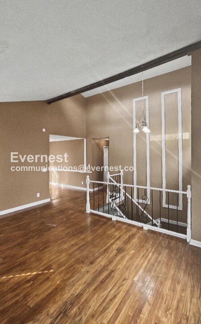 Foto del edificio - 1729 Molly Ln