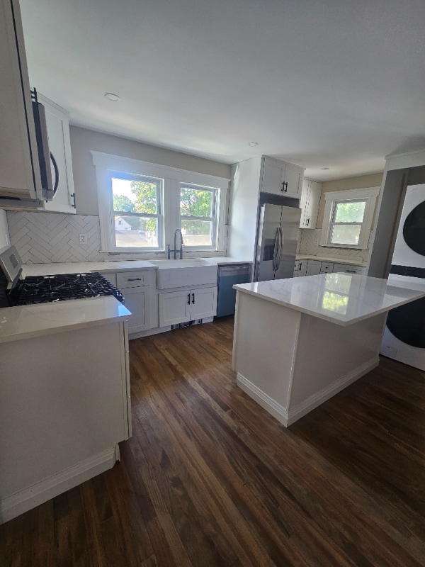 Primary Photo - 22 Green St