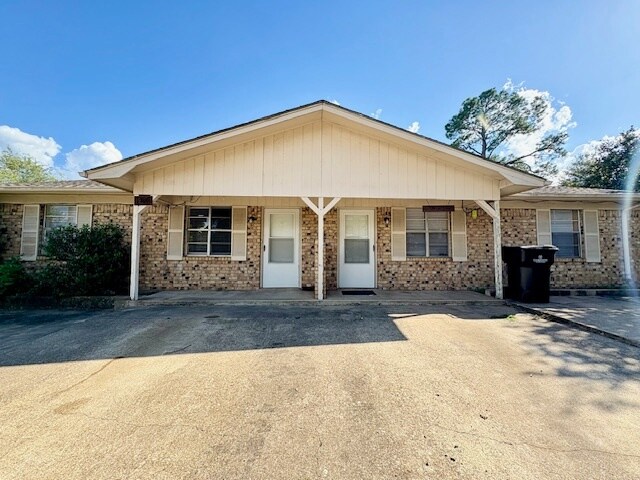 Building Photo - 12161 Jaysid St