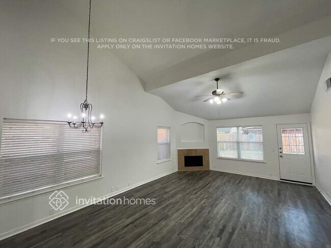 Foto del edificio - 16523 Bristle Creek Dr