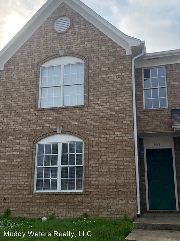 Foto principal - 3 br, 3 bath House - 7444 Perrin Dr