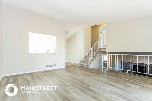 Foto del edificio - 5690 S Netherland St