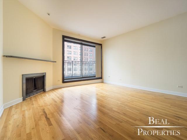 Building Photo - 2 bedroom in CHICAGO IL 60610