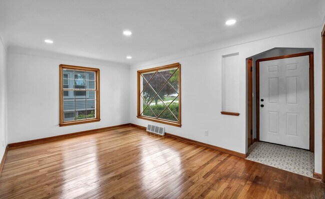 Foto del edificio - 3516 Park Dr