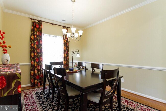 Building Photo - 46 Bismark Dr