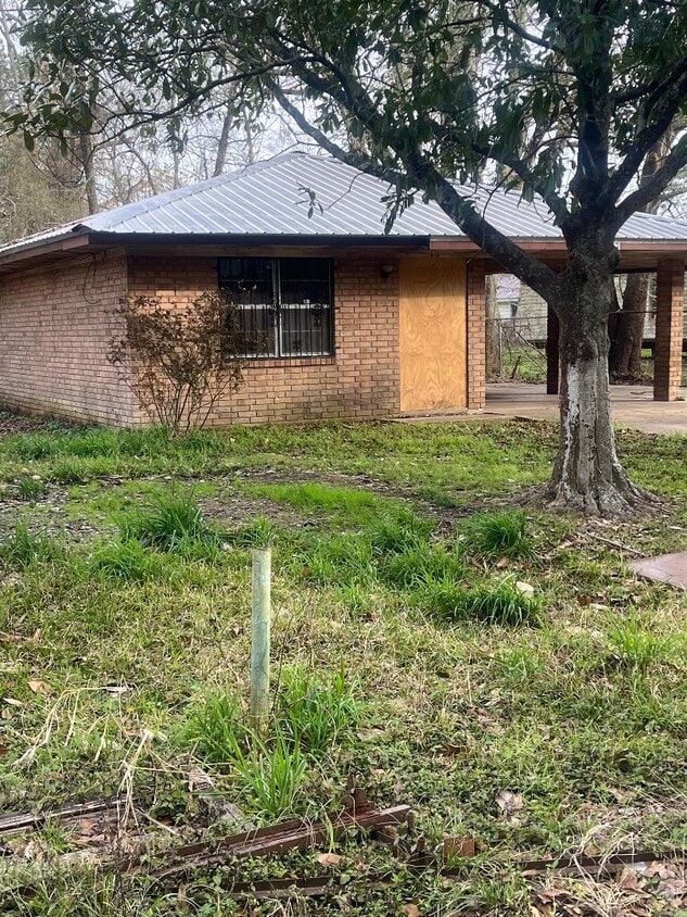 Foto del edificio - 615 N Dossman St