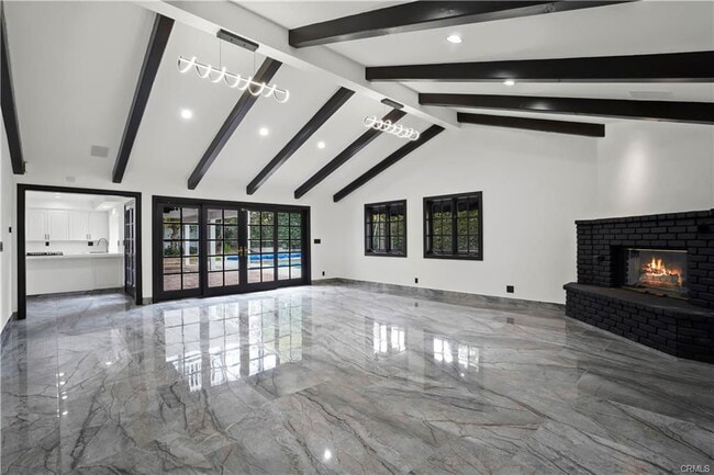 Foto del edificio - 9853 Wish Ave