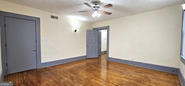 Building Photo - 800 Verner St NW