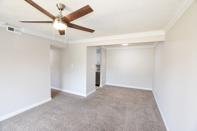 Foto del edificio - Charming Condo with community pool