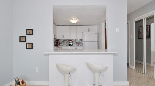 Photo du bâtiment - Crystal Arms