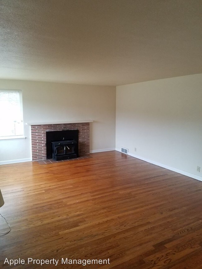 Foto del edificio - 3415 34th Ave W