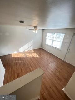 Foto del edificio - 419 Harwood Pl