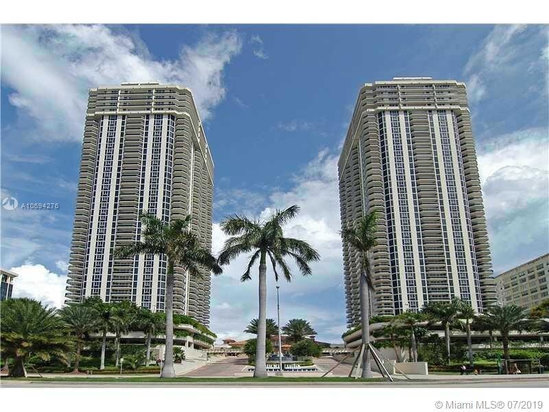 Primary Photo - 4779 Collins Ave