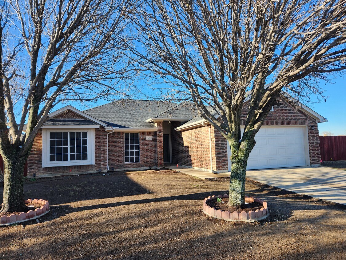 Primary Photo - 989 Mesa Vista Dr