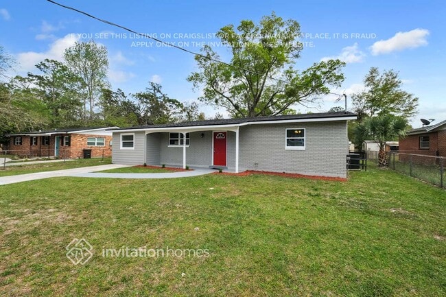 Building Photo - 9557 Priory Ave