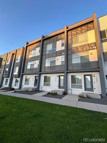 Foto del edificio - 1610 Grove St