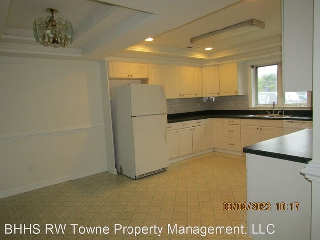 Building Photo - 3 br, 2 bath House - 133 Bangor Avenue