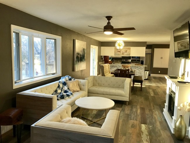 Foto del edificio - 325 Westbrook Dr