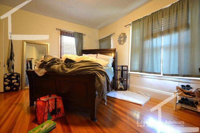 Foto del edificio - 548 Washington St