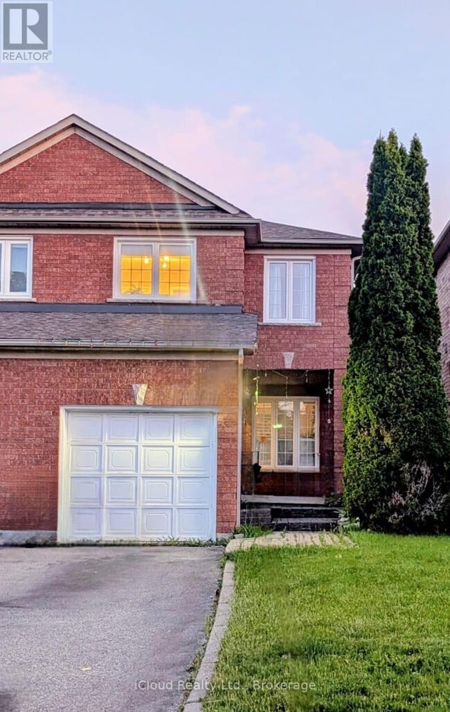 Building Photo - 5470 Palmerston Crescent