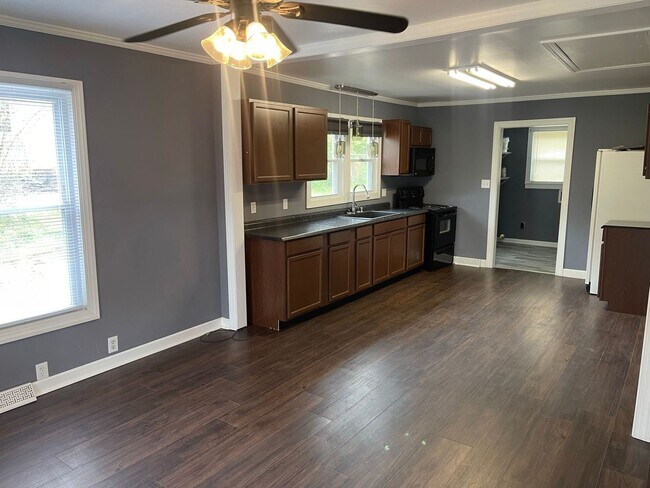 Foto del edificio - Cute Updated Home In Kannapolis, NC!