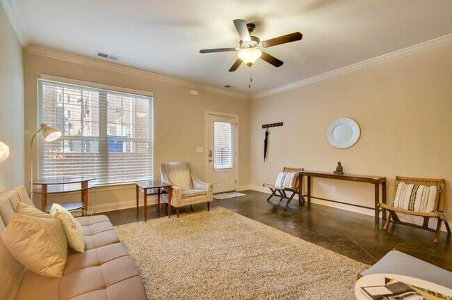 Living Room - 3128 Belwood St