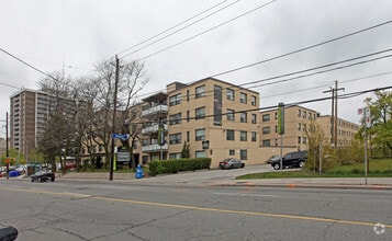 Building Photo - 166 Wilson Ave