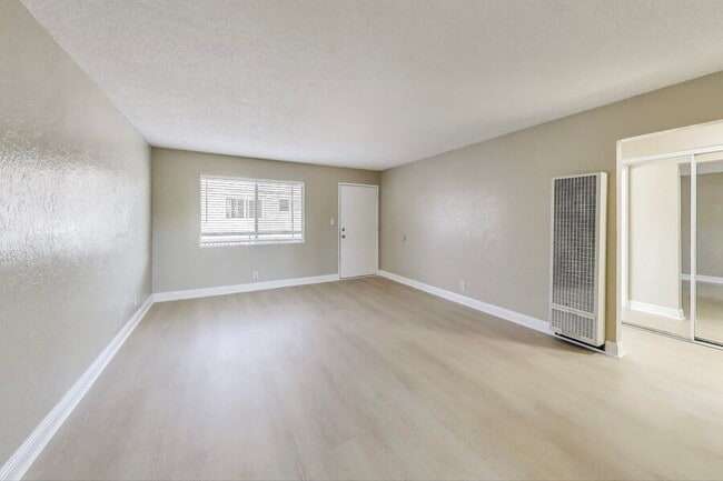 Foto del edificio - 561 S 7th St