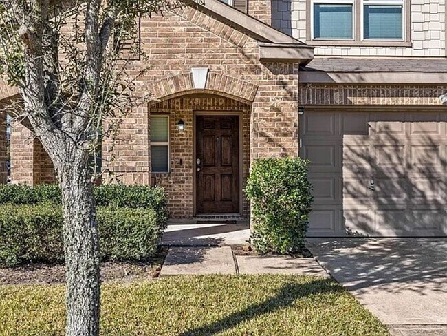 Building Photo - 12446 Skyview Manor Dr
