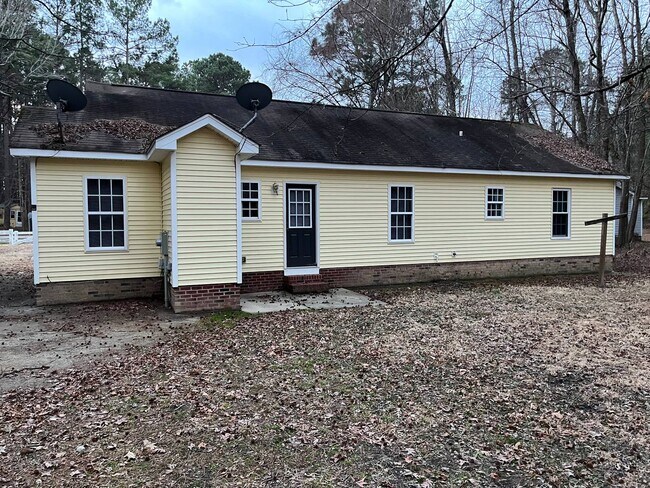 Foto del edificio - 7017 Corfu Pl