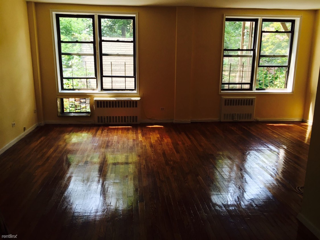 Building Photo - 2 br, 1 bath  - 6126 Riverdale Ave Apt 1