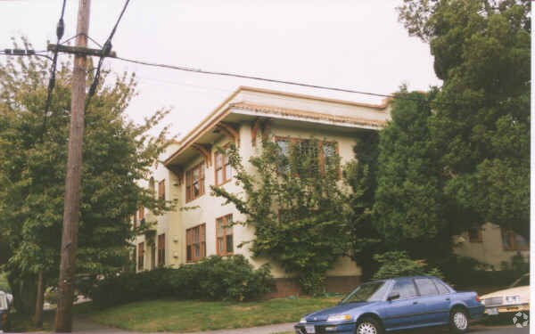 Foto del edificio - 1329 NE Hancock St