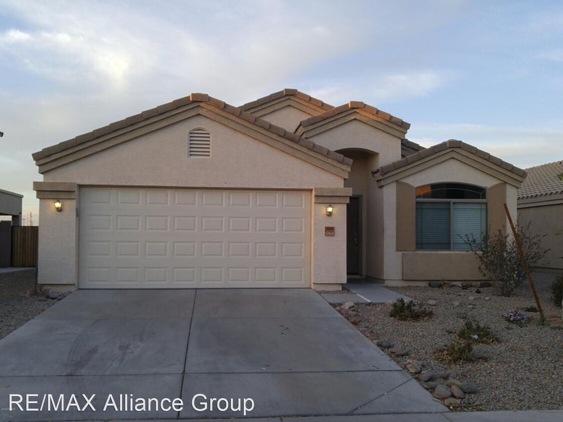 Primary Photo - 3 br, 2 bath House - 10634 West Papago Street