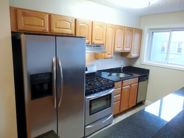Foto del edificio - 738 Longfellow St NW