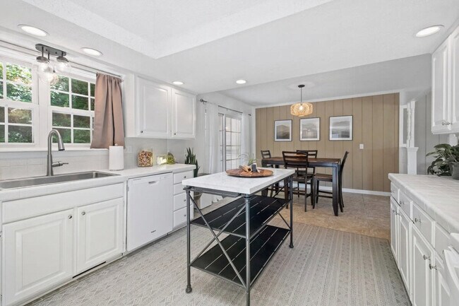 Foto del edificio - 1400 Prairie Creek Dr