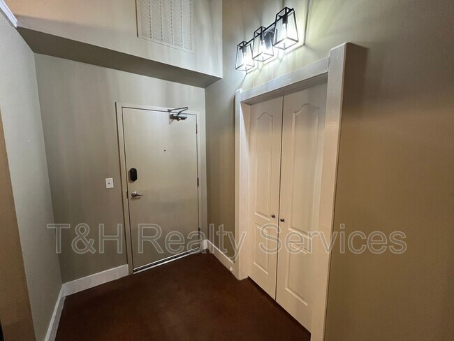 Foto del edificio - 55 S Harding St