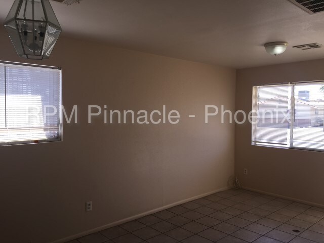 Foto del edificio - 2526 W State Ave