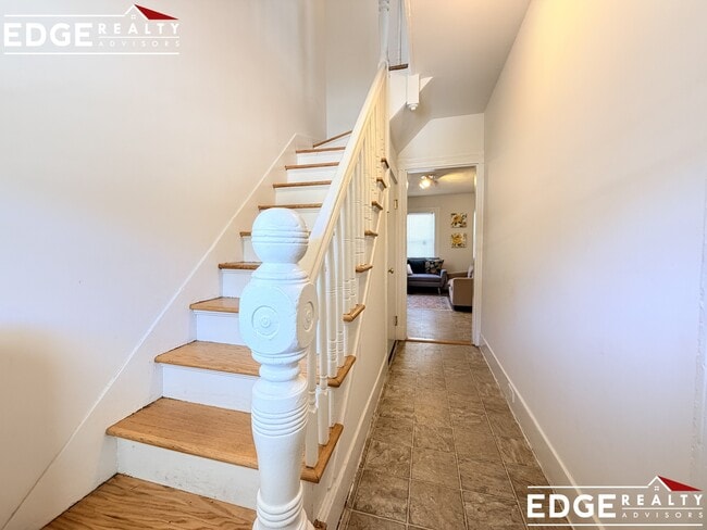 Building Photo - 33R Winship Pl