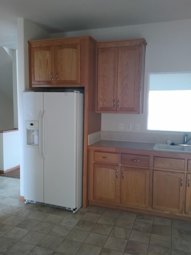 Building Photo - 3706 Saddle Horn Trail